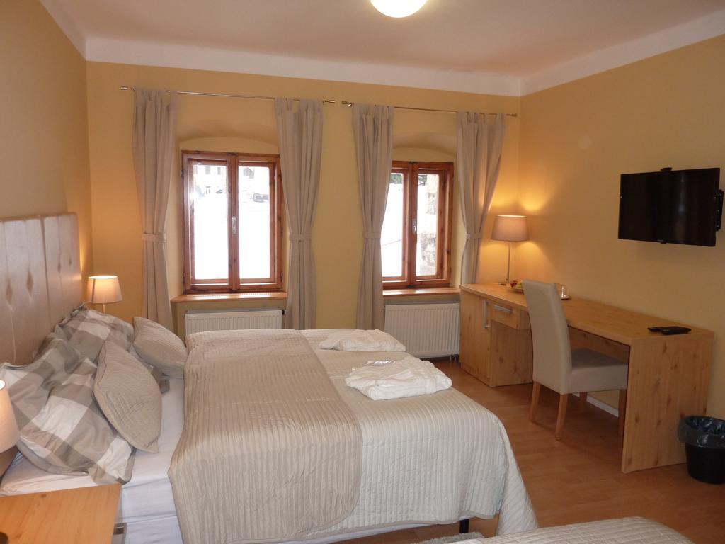 Apartments And Suites Kremnica Værelse billede